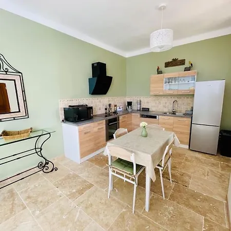 L'olivier Apartment